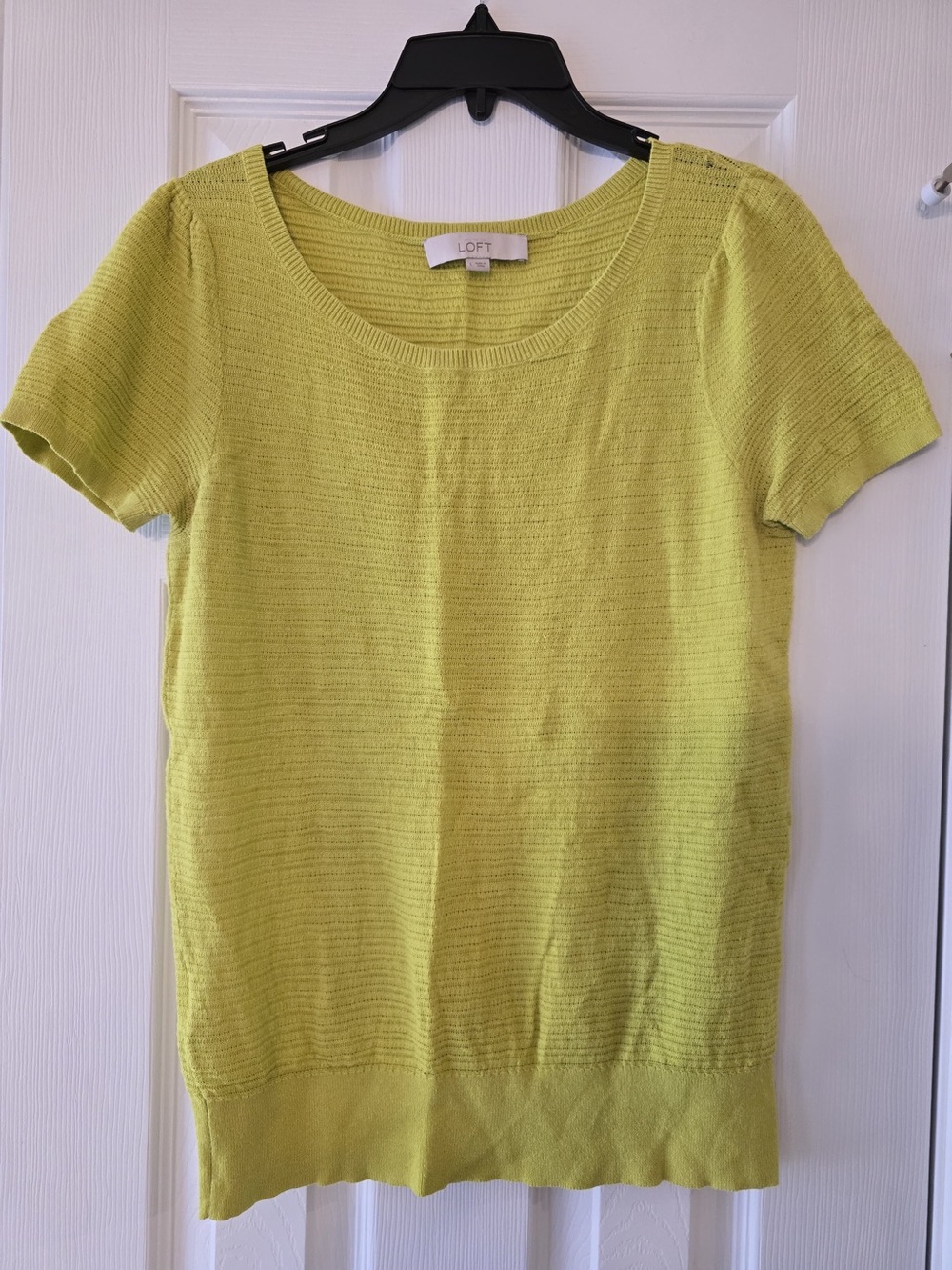 LOFT Short Sleeve Knit Top in Lime Green Size L